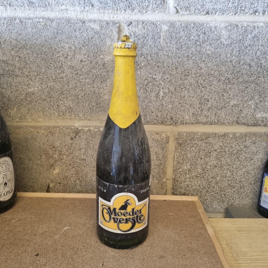 Bouteille de bière Moeder Overste (modèle 2), Verzamelen, Ophalen of Verzenden, Gebruikt, Flesje(s), Overige merken