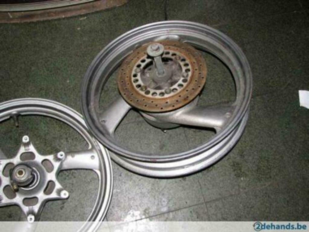 voorwiel voor yamaha diversion xj 600, Ophalen, Gebruikt