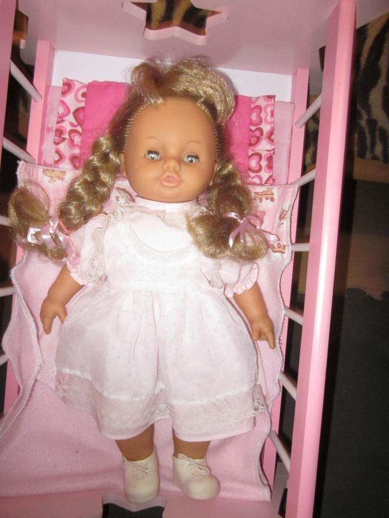 GIRLS DOLL - Tresses dans les cheveux - beaux vêtements, Enlèvement ou Envoi, Comme neuf