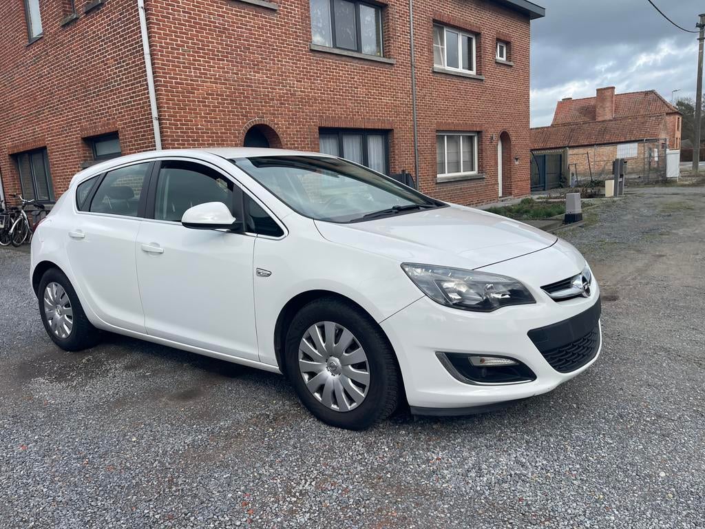 Opel Astra 1.7CDTi ecoFLEX,Airco,Gps,Sensoren,Cruise control, Auto's, Euro 5, 4 cilinders, USB, 1686 cc
