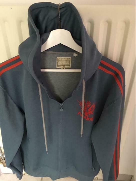 Gilet analog M, Enlèvement