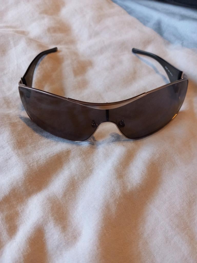 Tommy Hilfiger zonnebrillen, Handtassen en Accessoires, Ophalen, Zo goed als nieuw, Grijs, Bril