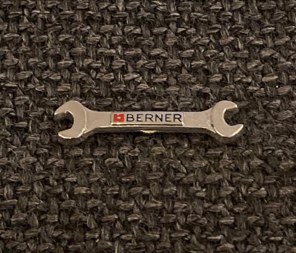 PIN - BERNER - GEREEDSCHAPPEN, Envoi, Utilisé, Marque, Insigne ou Pin's