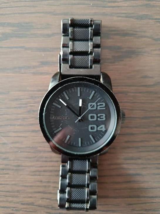 Montre Diesel pour homme, Bijoux, Sacs & Beauté, Montre-bracelet, Autres marques, Enlèvement ou Envoi, Acier