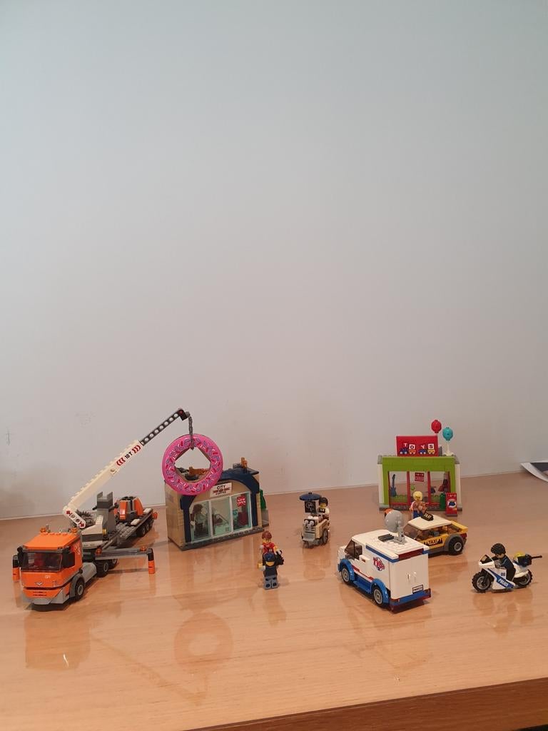 Lego 60233 opening donutwinkel, Ophalen of Verzenden, Gebruikt