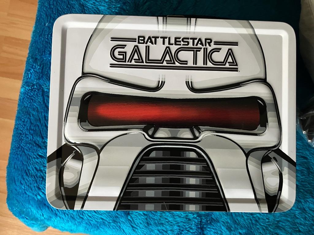 Battlestar Galactica Lunchbox 2012 NIEUW, Verzamelen, Verzenden, Nieuw, Tv, Overige typen