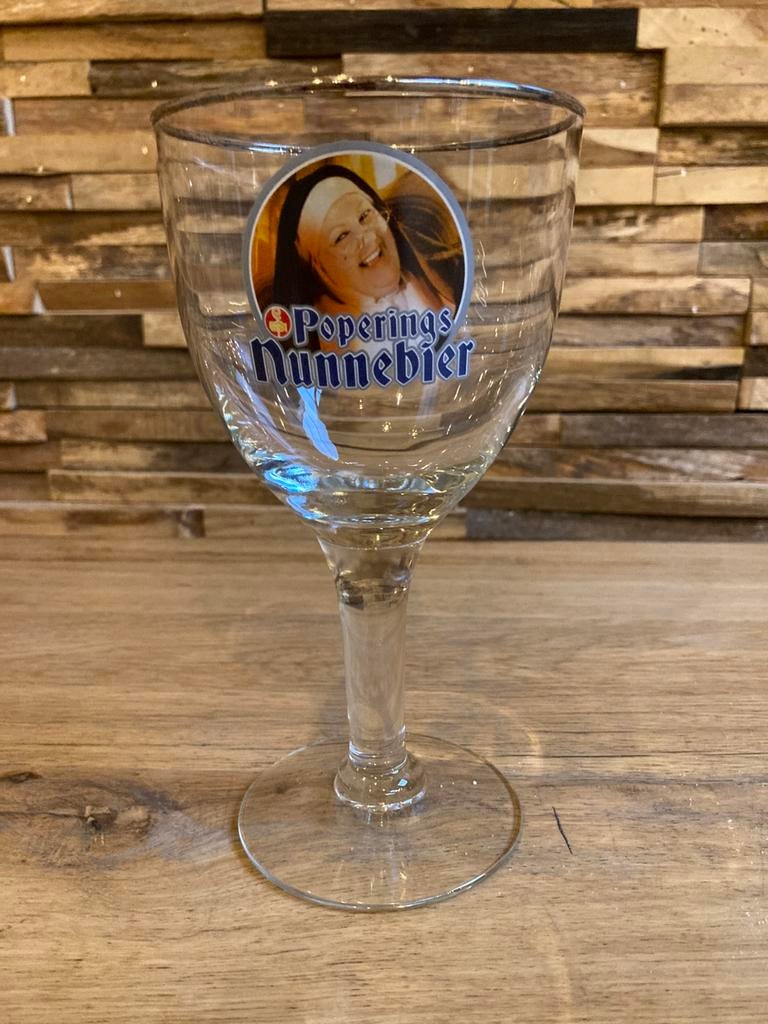 Nunnenier, Ophalen of Verzenden, Zo goed als nieuw