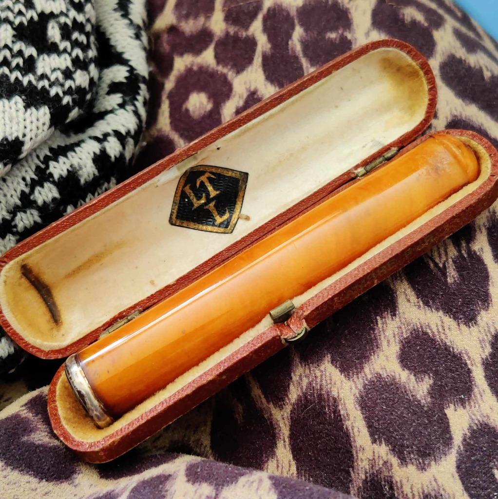 2 porte cigarette vintage  + étui original, Antiquités & Art, Enlèvement ou Envoi