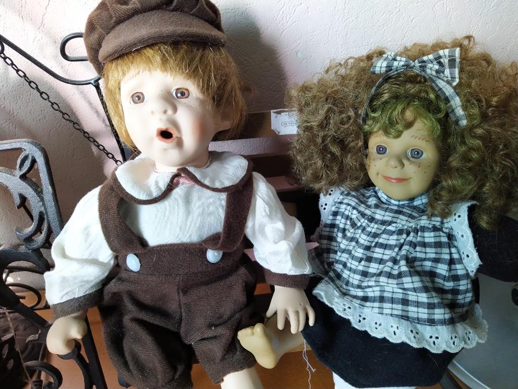 2 zeer oude poppen, Enlèvement ou Envoi