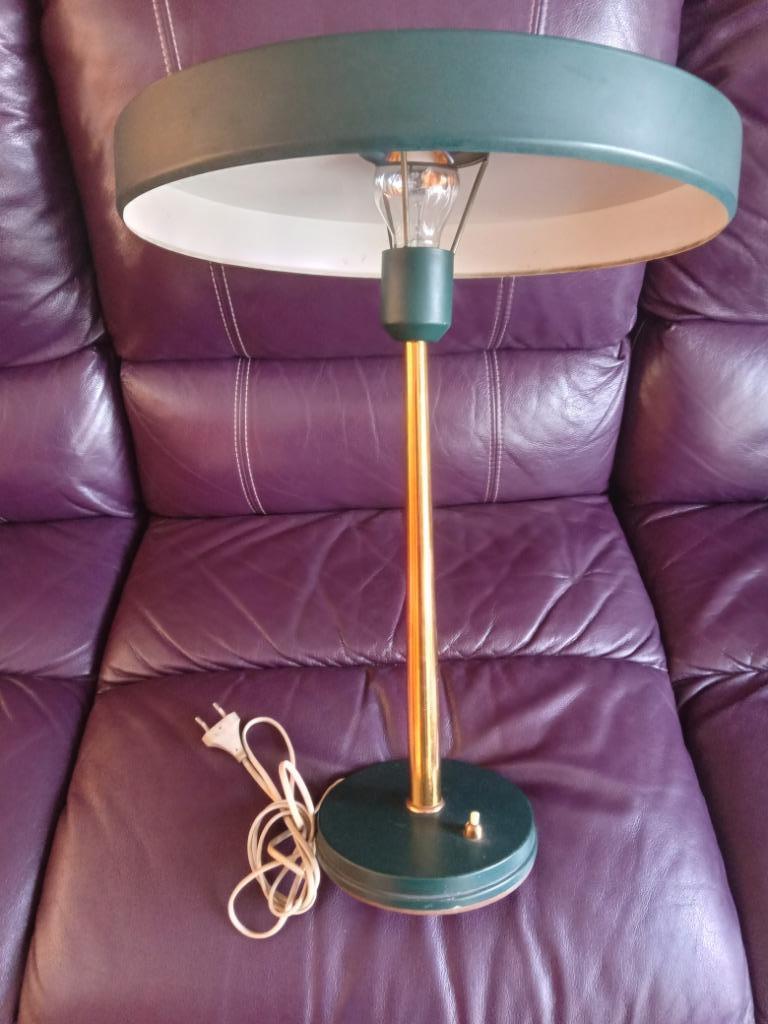 Philips Louis Kalff Timor bureaulamp, Ophalen