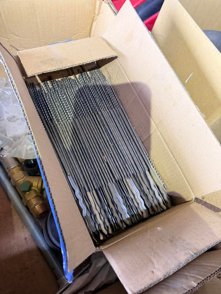 Slagpin spouwanker met pluggen, Ophalen, Zo goed als nieuw