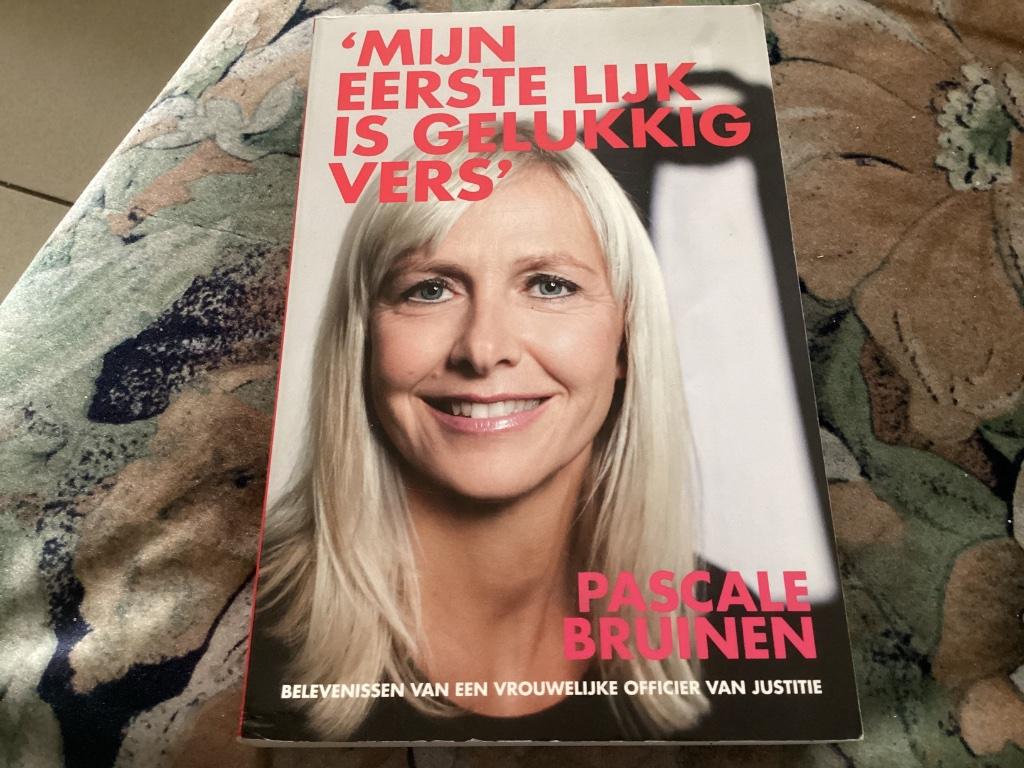 Mijn eerste lijk is gelukkig vers, Ophalen of Verzenden