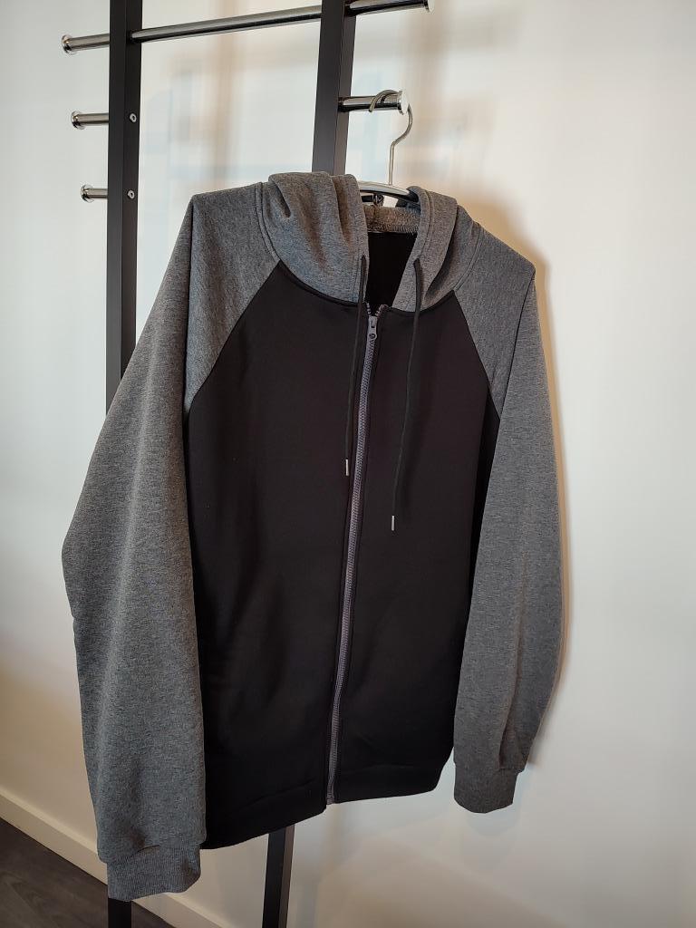 YawYews zipped hoodie XXL, Ophalen of Verzenden, Zo goed als nieuw, Zwart