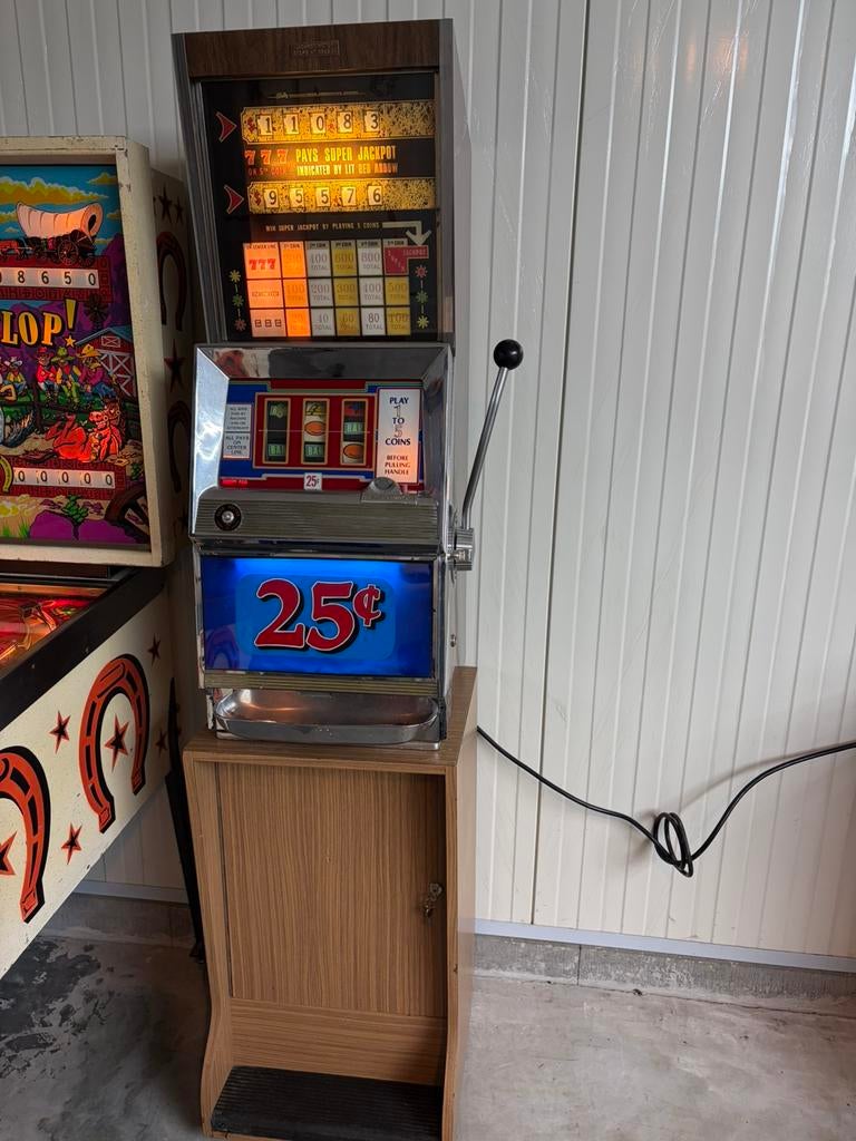 Jackpot bally 952-D, Verzamelen, Overige munten, Ophalen, Zo goed als nieuw, Met sleutels