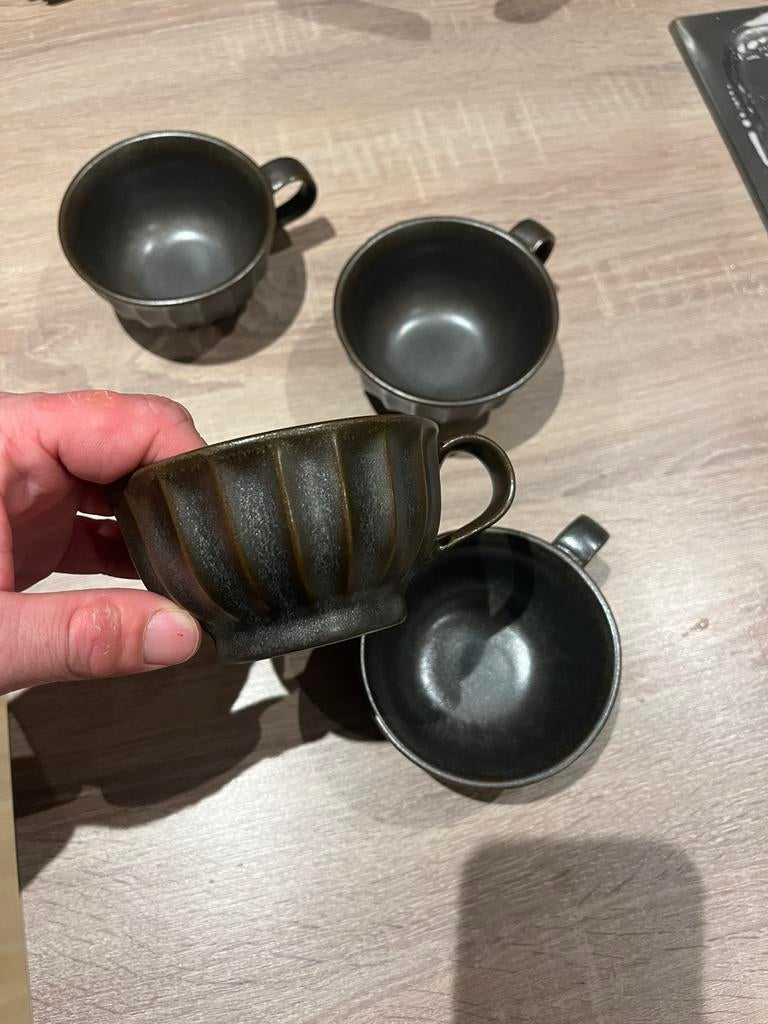 Serax Inku tassen, Ophalen