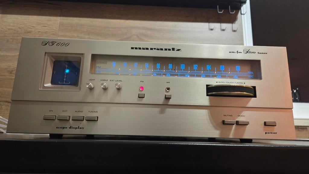 Marantz st600