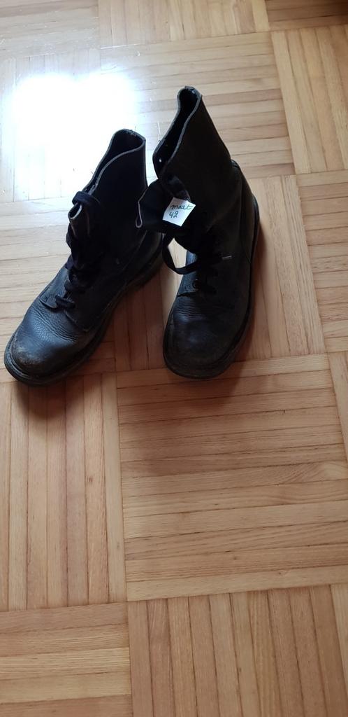 bottes de l'armée/carnavale, Enlèvement, Comme neuf