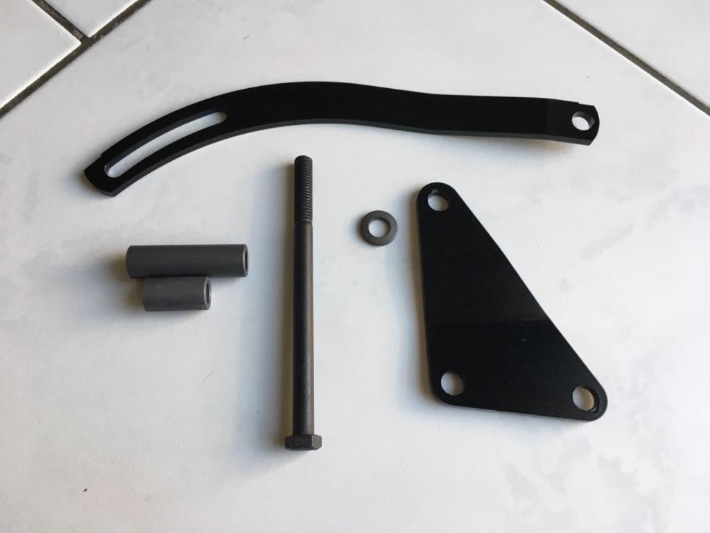 Te koop beugel set dynamo Dodge w200 d200 ramcharger, Auto-onderdelen, Ophalen of Verzenden, Nieuw, Amerikaanse onderdelen