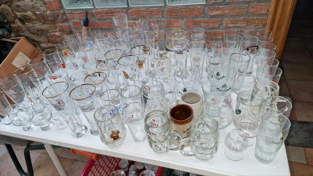 Ancien verre de bière, Collections, Verres & Petits Verres, Enlèvement, Comme neuf, Verre à bière