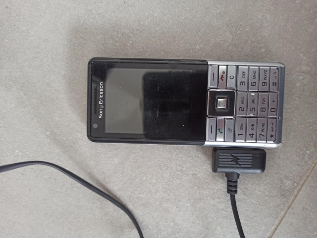 GSM Sony Ericsson j105i, Télécoms, Moins de 3 mégapixels, Classique ou Candybar, Enlèvement, Utilisé