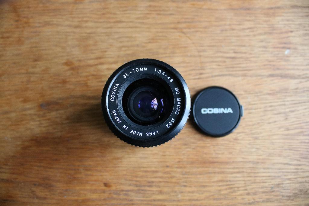 Objectif Cosina 35-70mm 1:3,5-4,8 Macro, Enlèvement ou Envoi, Utilisé, Objectif macro