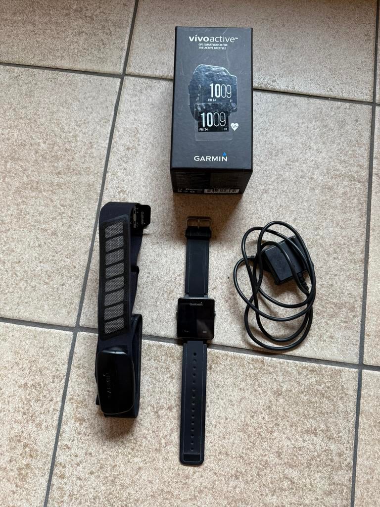 Sportuurwerk garmin vivoactive, Enlèvement, Utilisé, Noir, Garmin