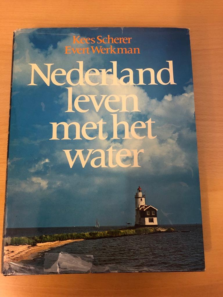 Geschiedenis boeken wereld Nederland regio, Boeken, Ophalen of Verzenden, Gelezen