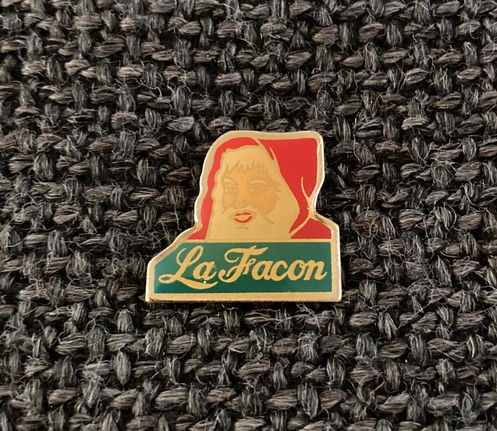 PIN - LA FACON - BIER - BIÈRE - BEER, Envoi, Utilisé, Marque, Insigne ou Pin's