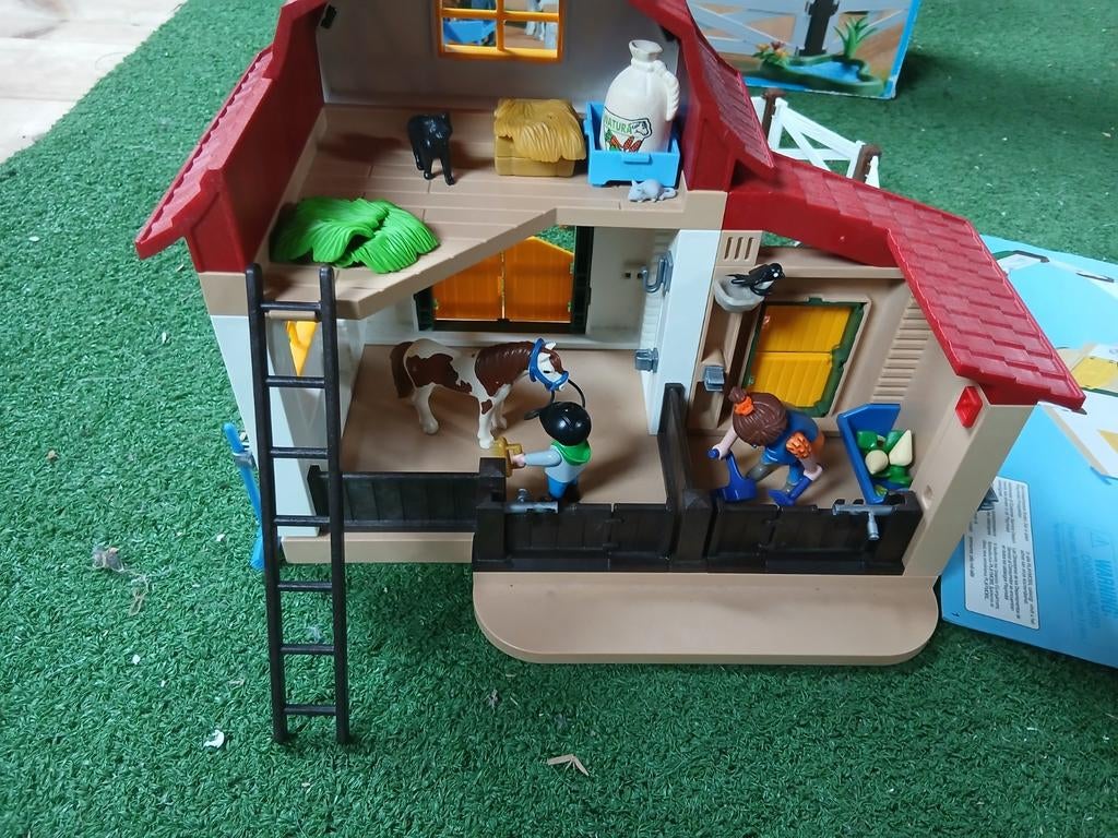 Playmobil country grote boerderij, Ophalen