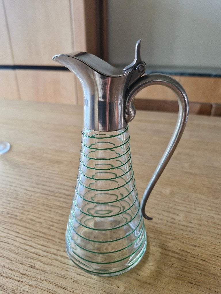 Ancienne carafe en verre avec couvercle en métal, Enlèvement ou Envoi