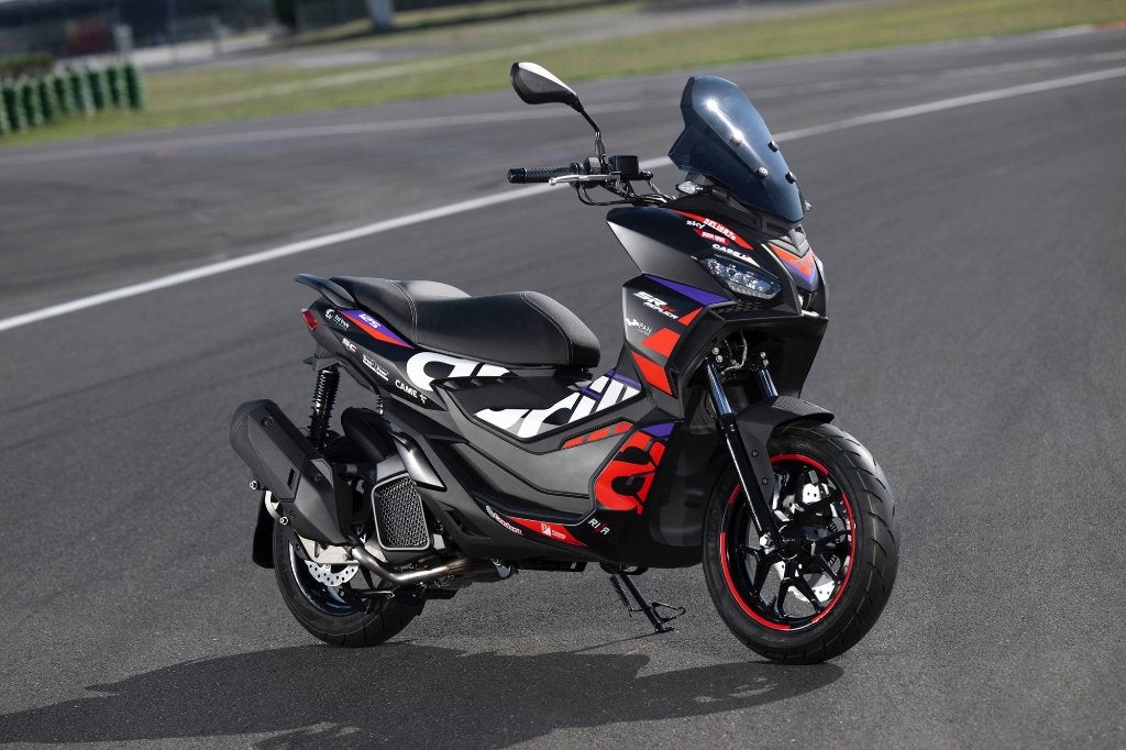Aprilia 125 SR GT Replica Special Edition Showroom staat, Scooter, Occasion, Particulier, 125 cc