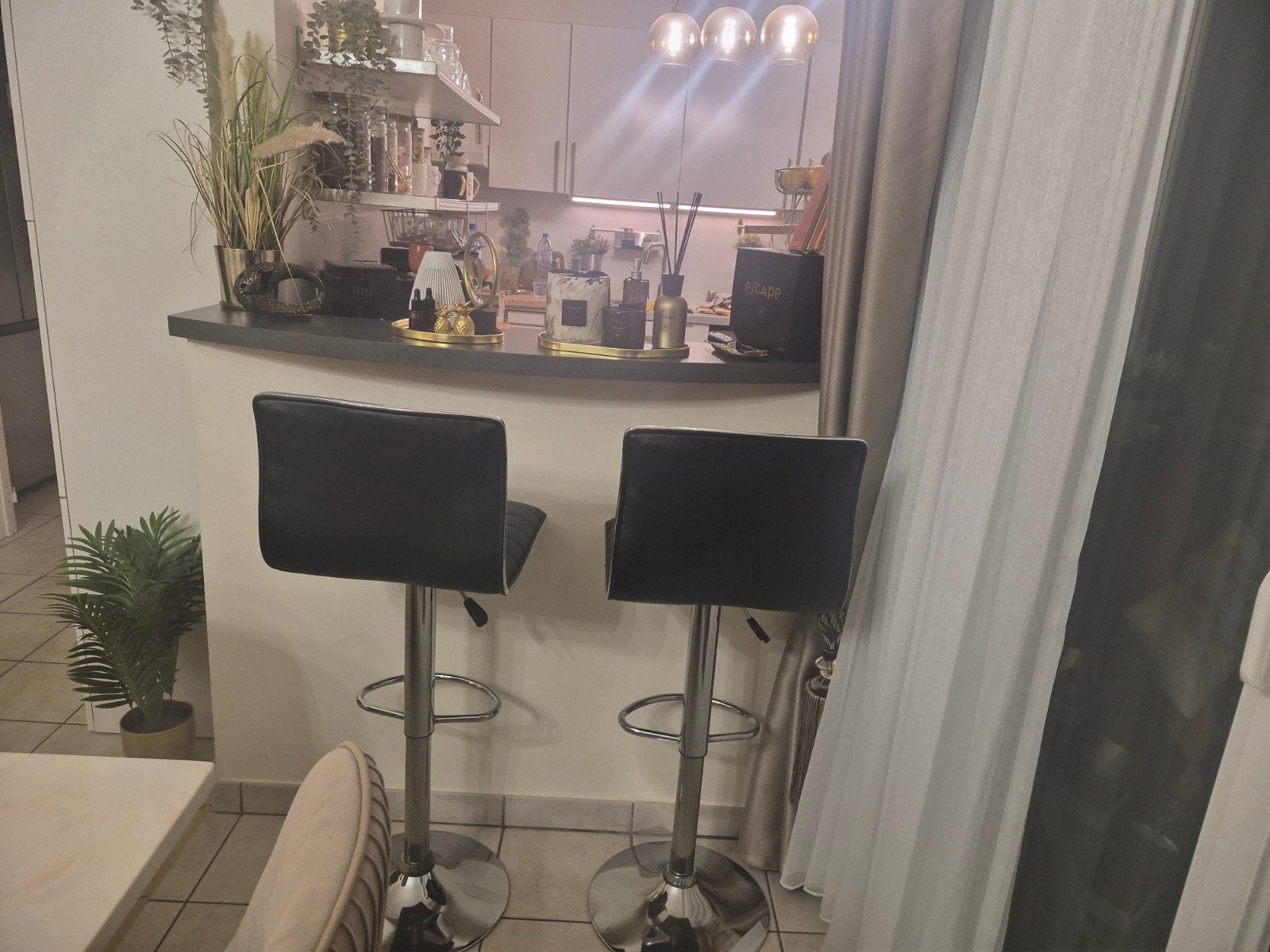 Lot de 2 Tabourets de Bar Noirs Design - Réglables - Pivotan, 2 tabourets, Enlèvement, Cuir, Avec repose-pieds