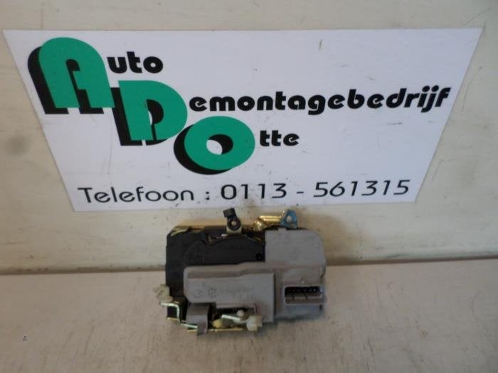 Serrure portière mécanique 2portes droite d'un Peugeot Par, -, 3 mois de garantie, Utilisé, -