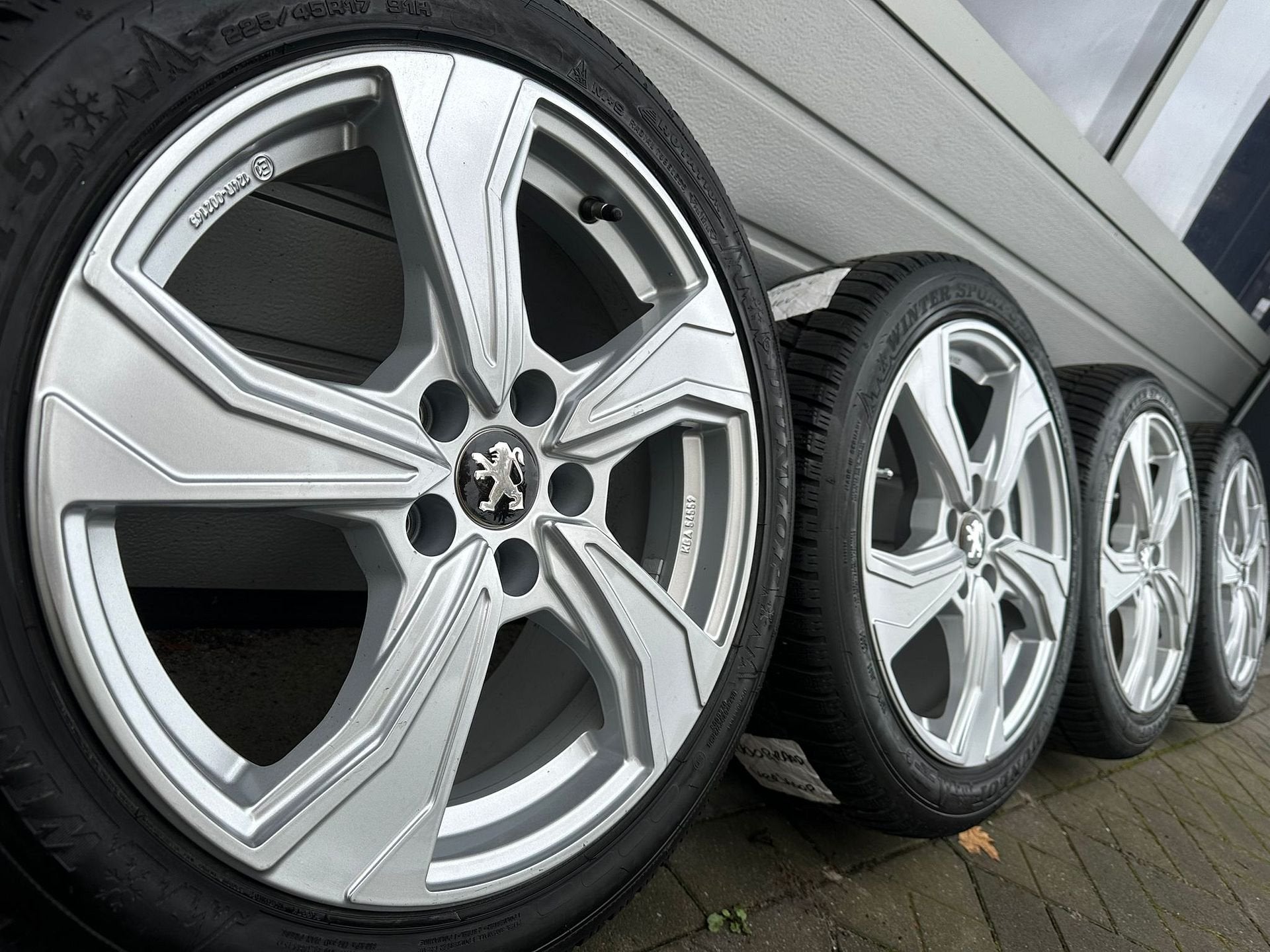 17" Peugeot Partner 308 Citroen Berlingo velgen winterbaden, Auto-onderdelen, Banden en Velgen, Banden en Velgen, Winterbanden