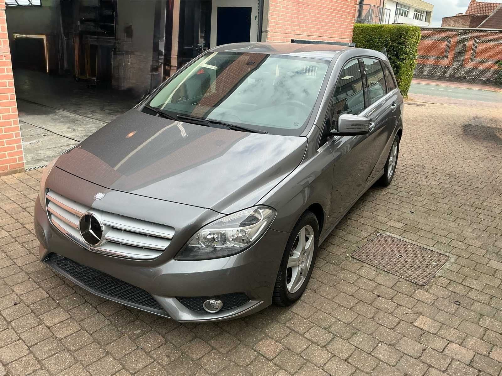 Mercedes B 180 Break Car 2012, Euro 5, Achat, Entreprise, Boîte manuelle