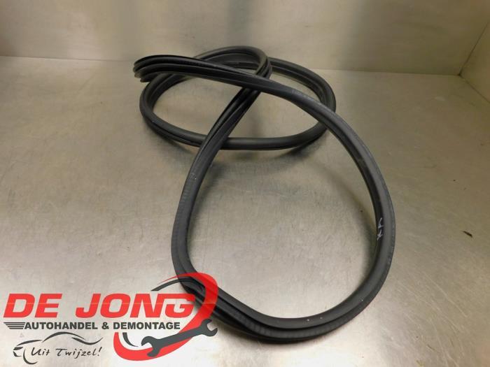 Joint caoutchouc portière 4portes arrière droite d'un BMW, Autos : Pièces & Accessoires, -, 3 mois de garantie, Utilisé, -