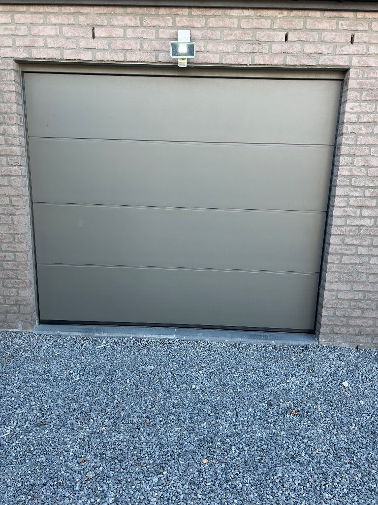 7039 RAL GREY QUARTZ gemotoriseerde garagedeur., Ophalen, Overige typen, 160 cm of meer, Zo goed als nieuw