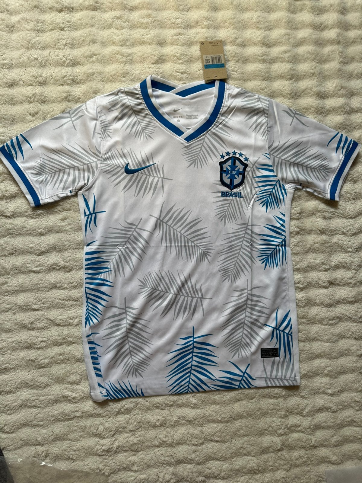 Maillot Brésil Nike Seleção – Taille M, Taille M, Enlèvement ou Envoi, Neuf, Maillot