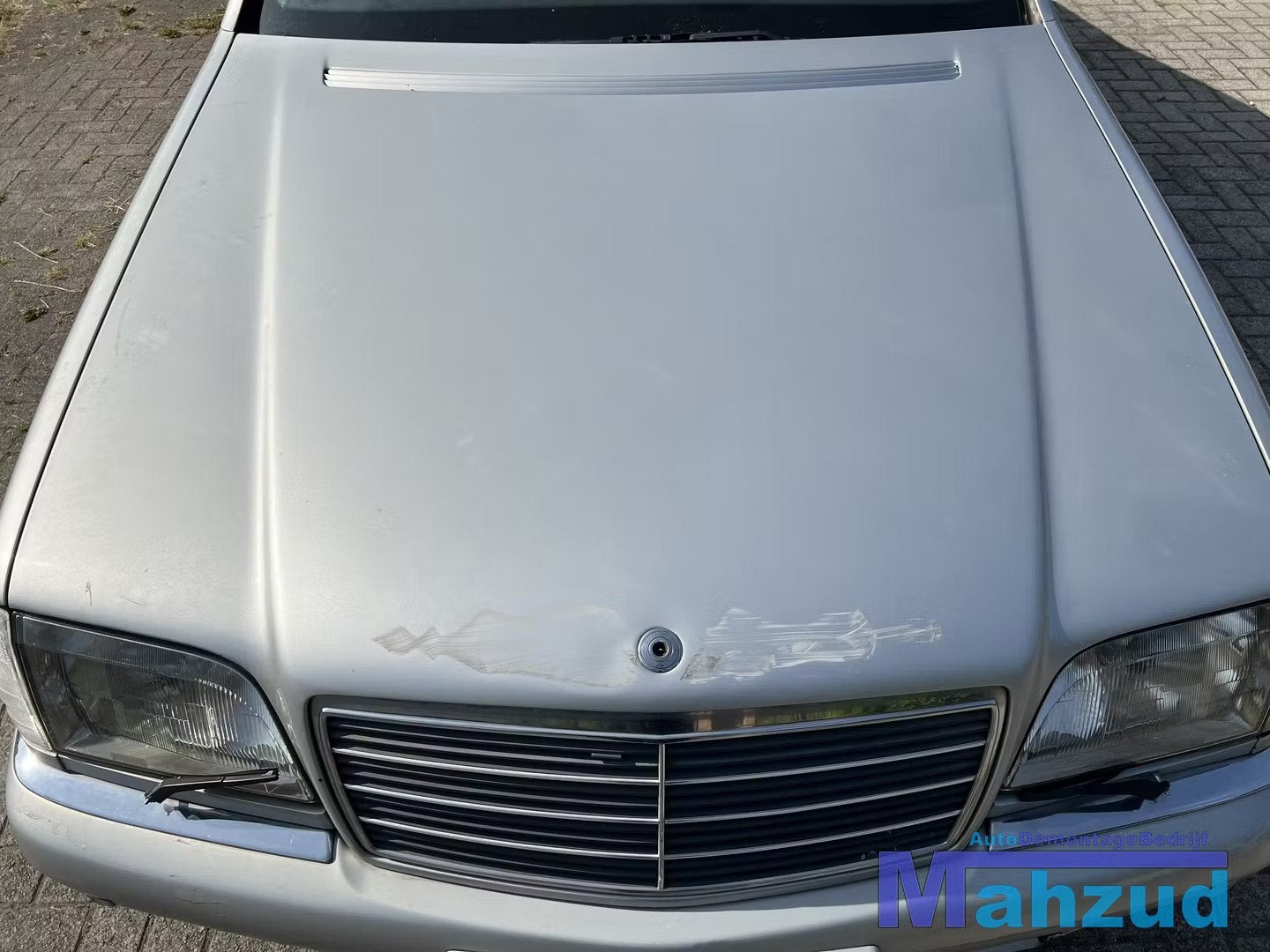 MERCEDES S KLASSE W140 Zilver motorkap grille 1991-1998, Gebruikt, Mercedes-Benz AG, Mercedes-Benz, Mercedesstrasse 120
70372  Stuttgart, DE