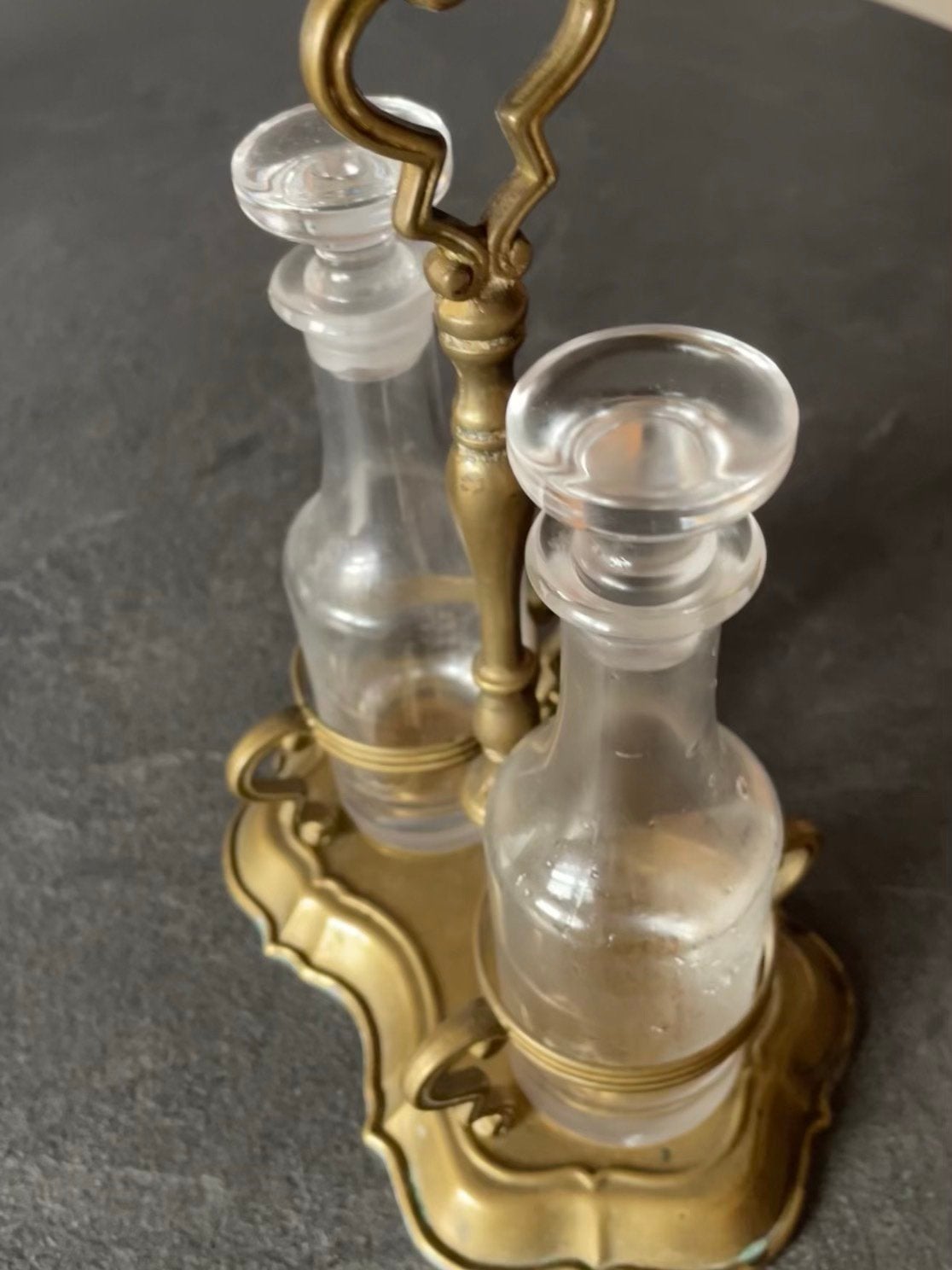 Ensemble d'huile et de vinaigre en cuivre antique, Antiquités & Art, Enlèvement ou Envoi, Cuivre