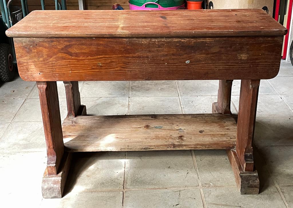 Oude houten schoolbank, Ophalen