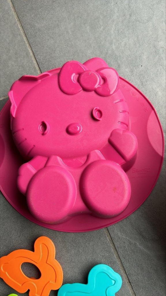 tupperware bakset hello Kitty, Ophalen of Verzenden, Zo goed als nieuw, Overige kleuren, Overige typen