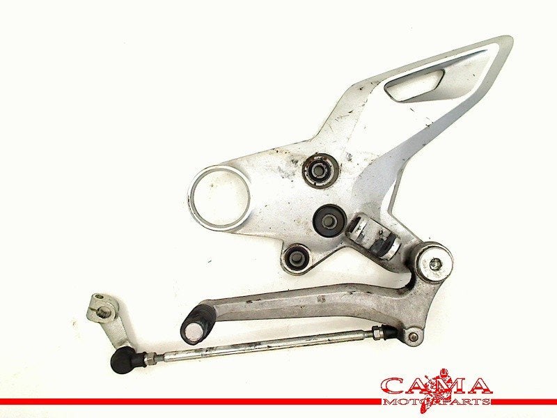 REPOSE PIEDS AVANT GAUCHE Suzuki, Motos, Dhr. S. di Majo, Utilisé, Info@cama-motorparts.nl, P.J. Troelstraweg 8 8
3144 CX  MAASSLUIS, NL