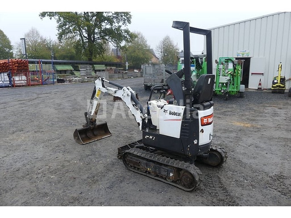 Mini pelle sur chenilles Bobcat E10Z (2021-942 heures-Série, Articles professionnels, Excavatrice