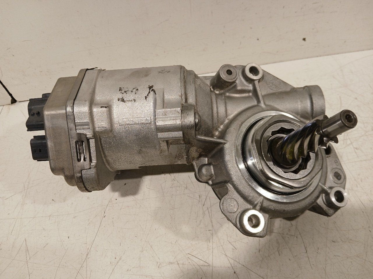 Stuurbekrachtiging pomp motor Renault Espace, Onderdelen@venauto.nl, Van der Ven Autorecycling B.V., Gebruikt, Ettenseweg 76, 4706 PB Roosendaal, The Netherlands