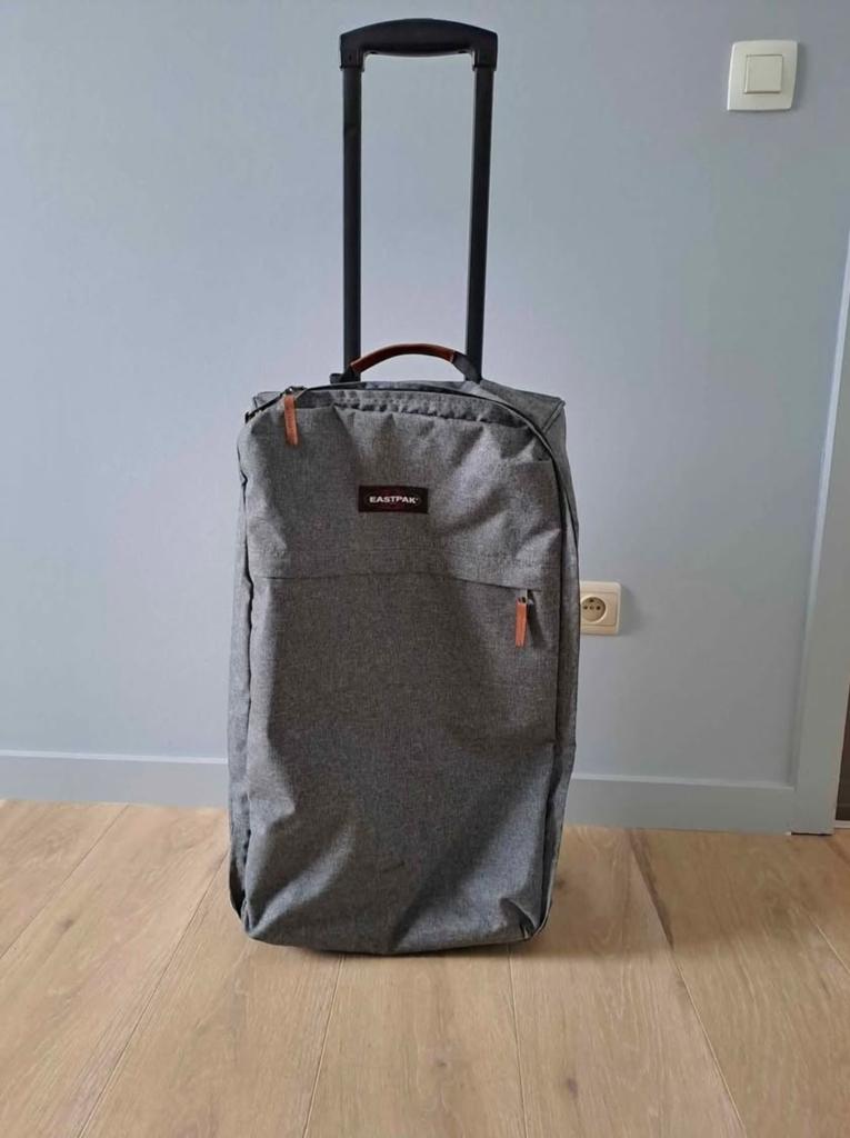 Eastpack koffer, Handtassen en Accessoires, Tassen | Reistassen en Weekendtassen, Ophalen, Grijs