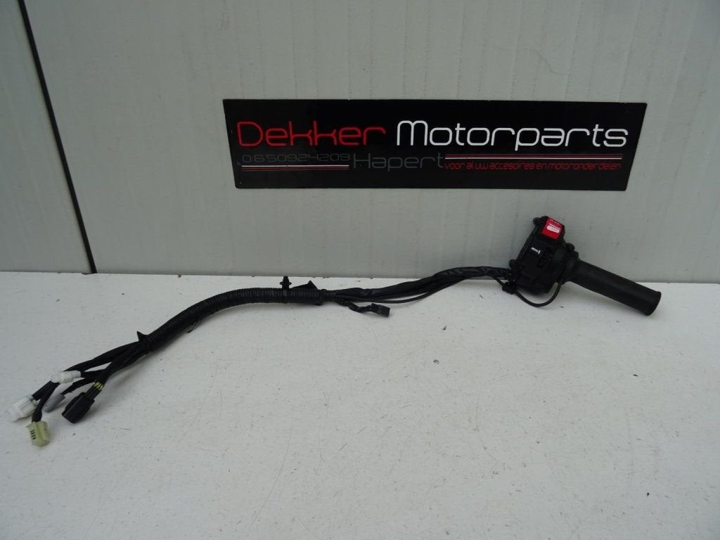 Startknop / Rechter Stuurschakelaar Yamaha Tracer 9 GT / 9GT, Motos, -, Utilisé, -, -