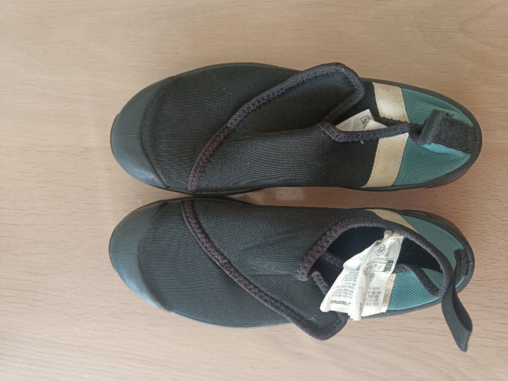Waterschoenen maat 32-33, Ophalen