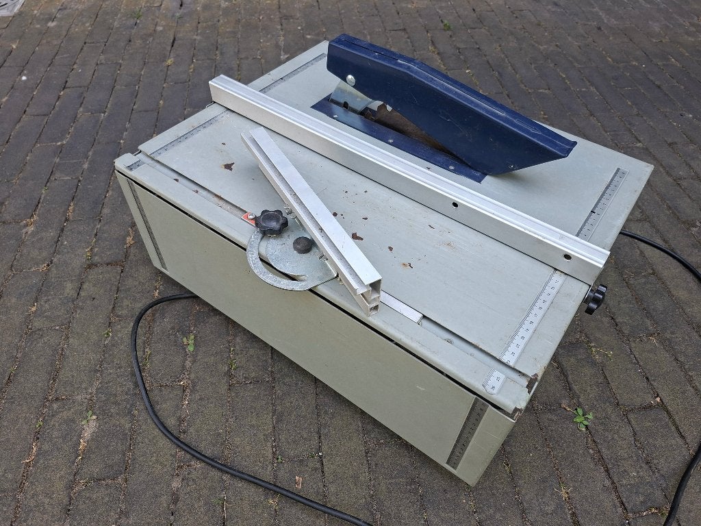 Meister TTS 800 tafelzaag, Bricolage & Construction, Outillage | Scies mécaniques, 600 à 1200 watts, Meister, 30 à 70 mm, Enlèvement