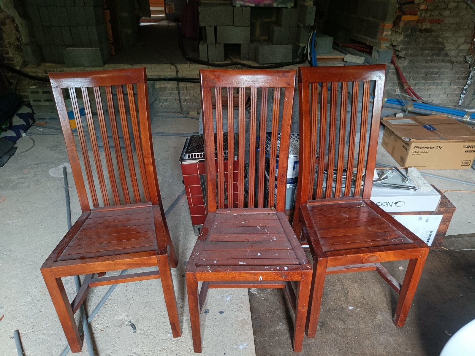 Gratis stoelen, Enlèvement